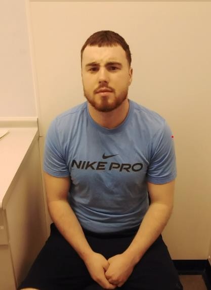 Conmen claimed they had lost their wallets in £5,000 scam