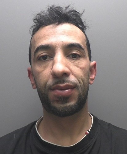 Algerian migrant molested girl in alleyway