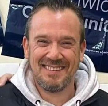 Boxer admits killing Stuart Tickner in pub fight