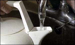 _38789763_kettle300.jpg